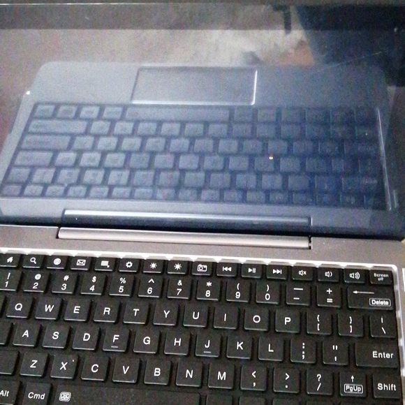 RCA tablet - Picture 5 of 7